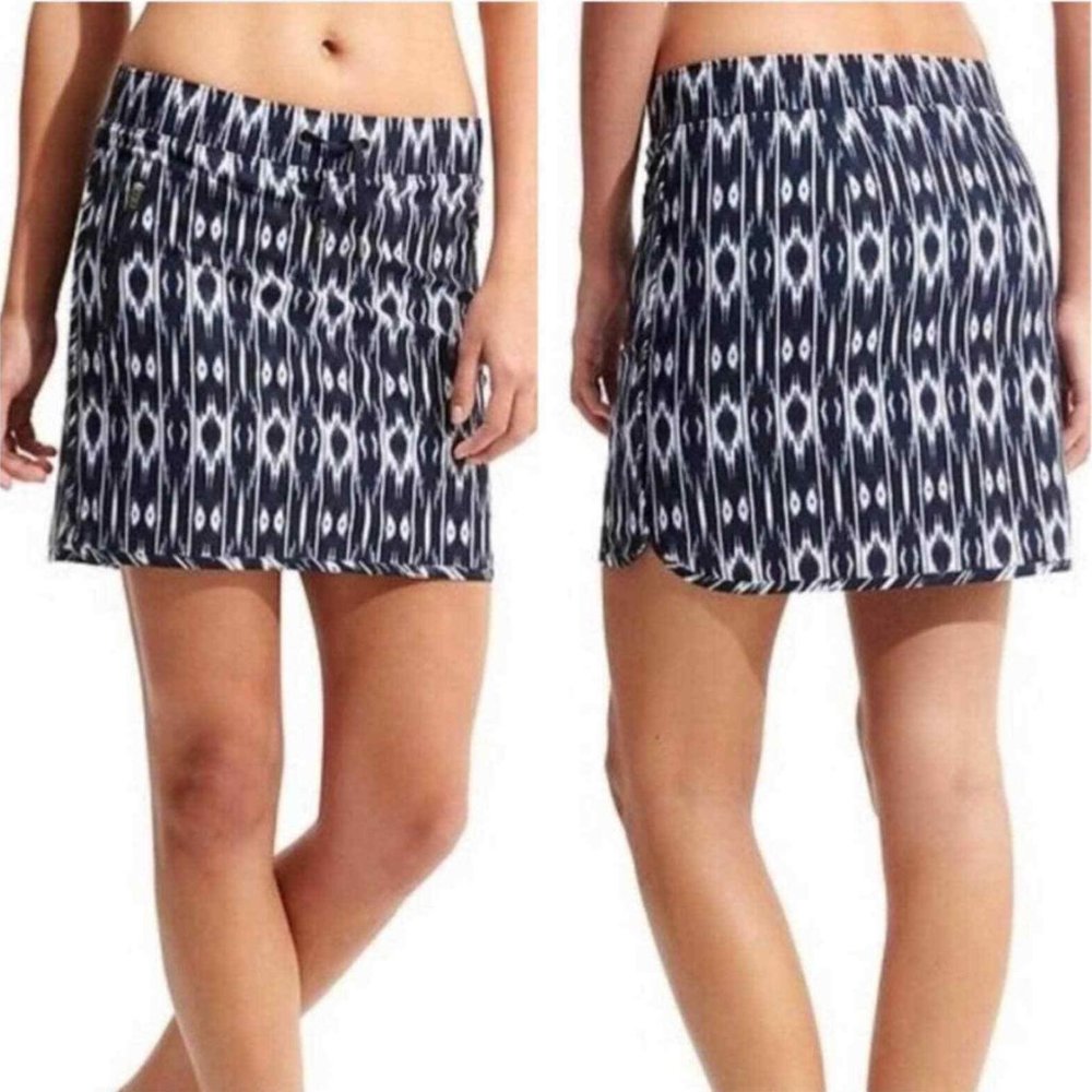 NWT $59 ATHLETA Reflection Skort - All Over Blue Ikat Pattern - size XS!